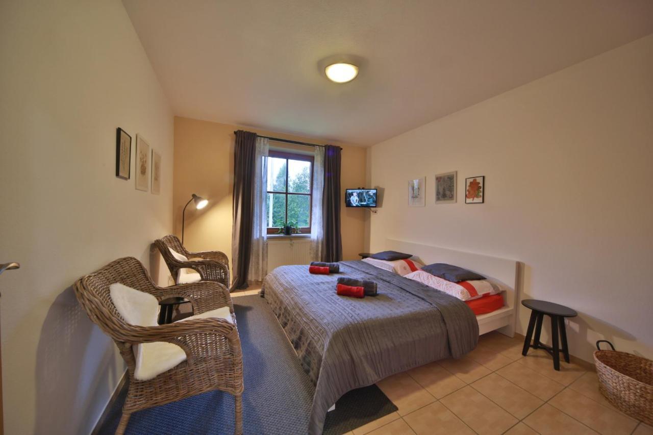 Apartmány U šneka Železná Ruda Exterior foto